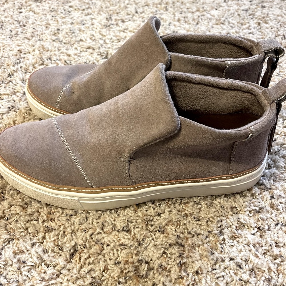 Toms leather shoes